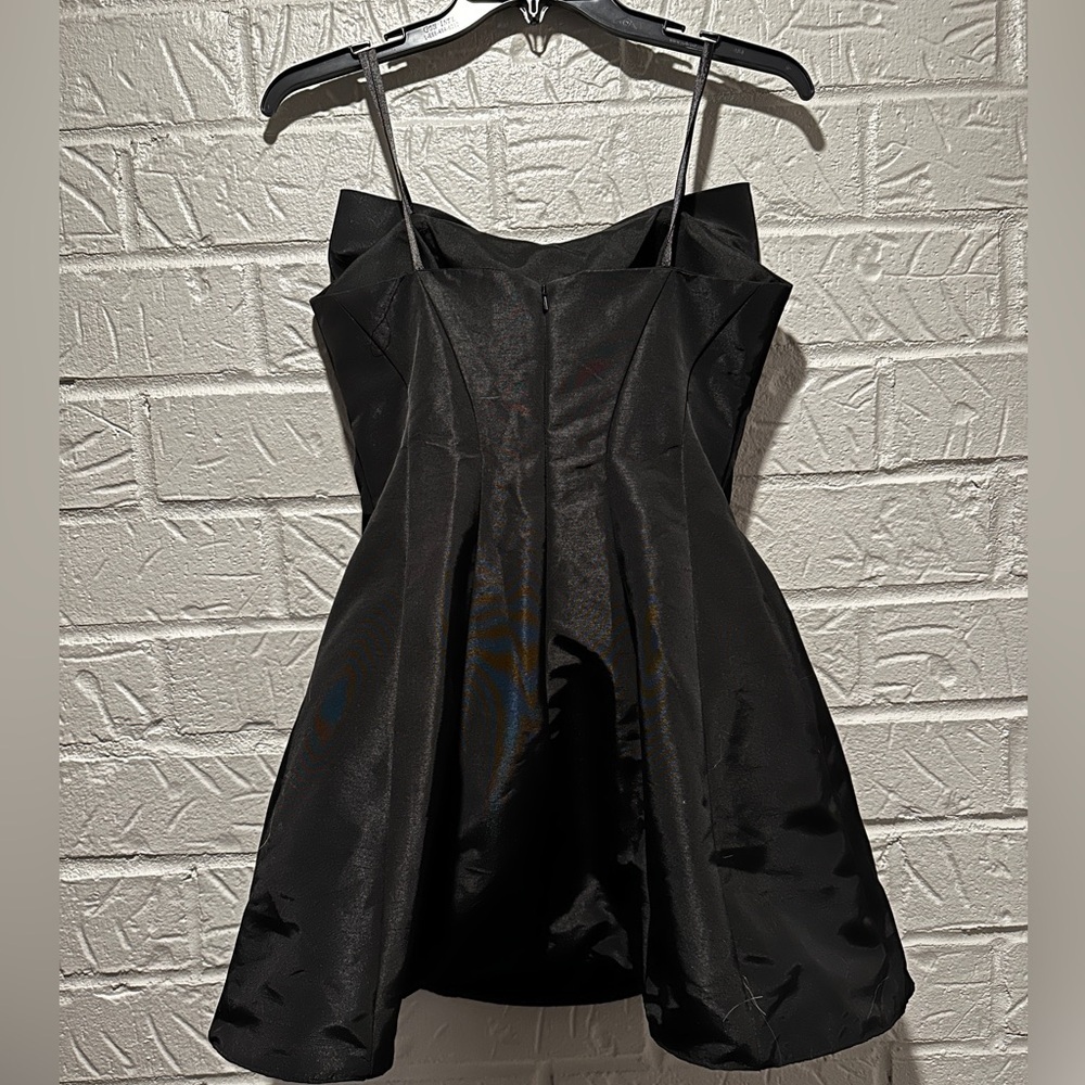 New Mac Duggal Strapless Bow Mini Dress Size 2 - Picture 5 of 10
